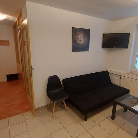 Sweet Apartments With Free Private Parking 류블랴나 객실 사진