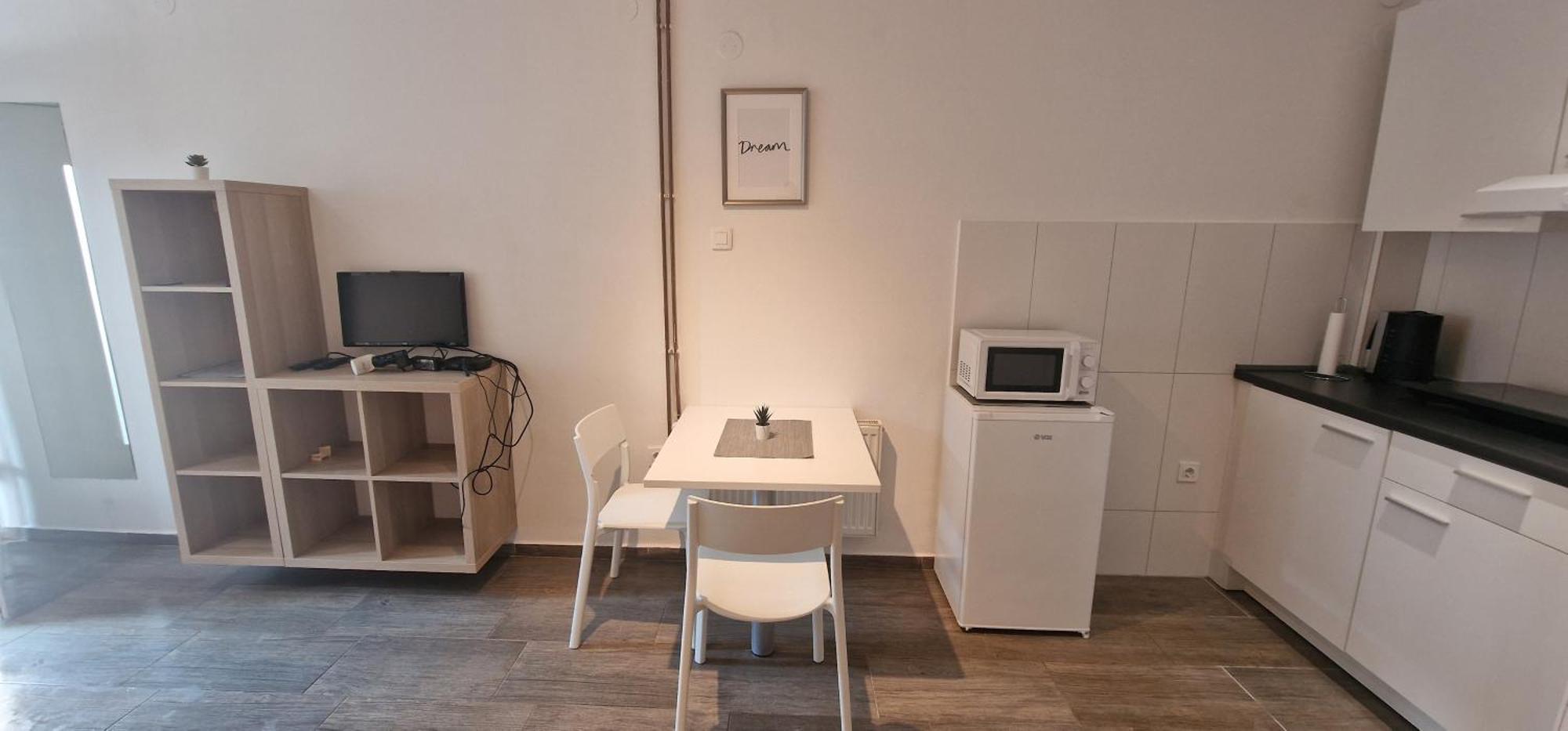 Sweet Apartments With Free Private Parking 류블랴나 객실 사진